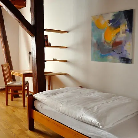 Gastezimmer Am Hof Casa de hóspedes Frankfurt am Main